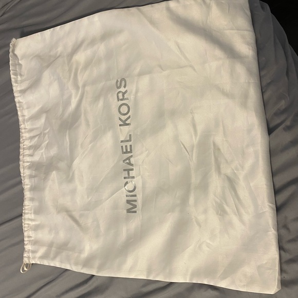 Michael Kors Purse & Wallet Bundle - Picture 8 of 16